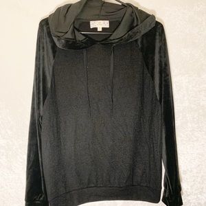 NWOT 🖤  Velour Black Pullover